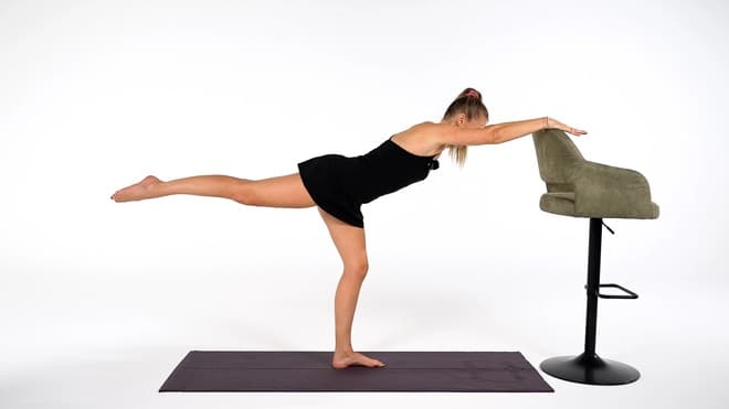Parallel Thigh Pulses demonstrated by Lianna Brice