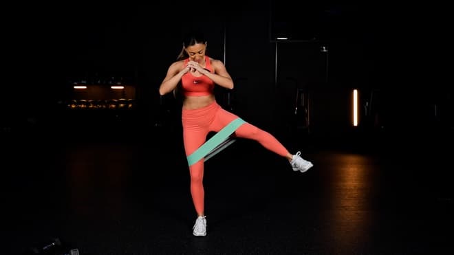 Knee Winders demonstrated by Sophie Jones